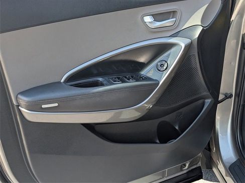 Used 2018 Hyundai Santa Fe Sport w/ 2.4L Value Package 02 image 15