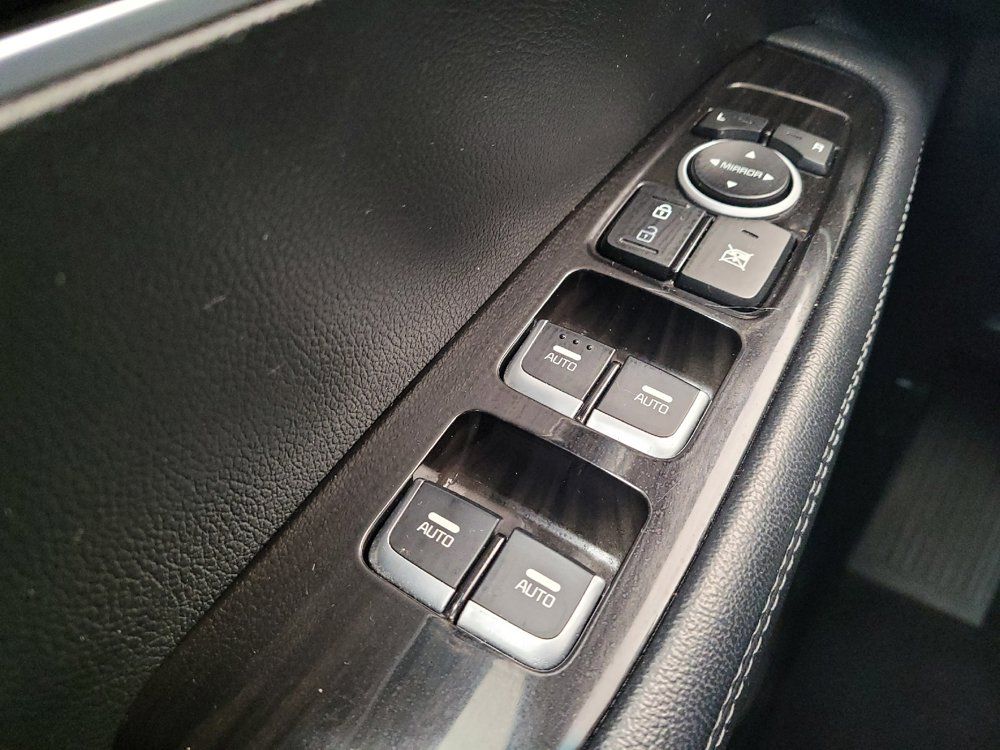 Used 2019 Kia Sorento AWD V6 image 27