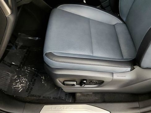 Used 2026 Lexus RZ 350e 2WD w/ Convenience Package image 48