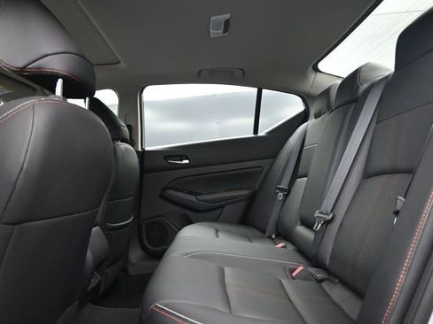 Used 2023 Nissan Altima 2.5 SR w/ SR Premium Package FWD image 13