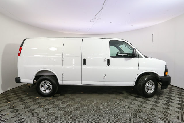 Used 2025 Chevrolet Express 2500 w/ Driver Convenience Package RWD image 12
