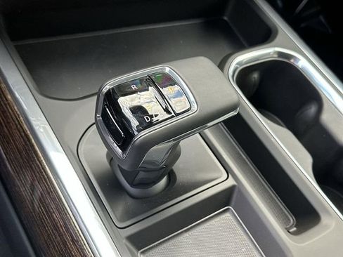 New 2026 GMC Sierra 1500 Elevation image 13