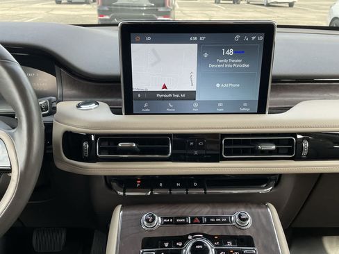 Used 2022 Lincoln Aviator Reserve w/ Elements Package Plus AWD/4WD image 13