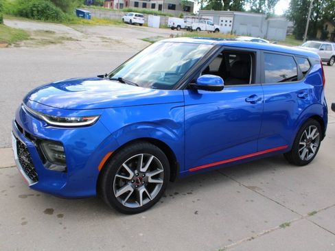 Used 2022 Kia Soul Turbo FWD image 4