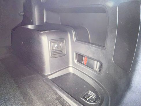 Used 2024 Toyota 4Runner SR5 AWD/4WD image 38