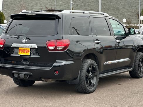 Used 2018 Toyota Sequoia Platinum image 4
