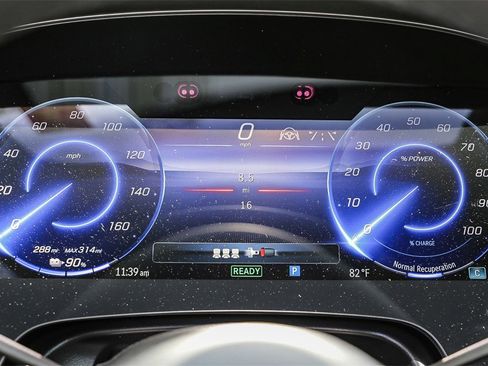 Used 2024 Mercedes-Benz EQS 580 4MATIC Sedan image 32