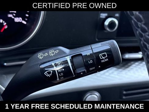 Used 2023 Kia Carnival LX FWD image 25