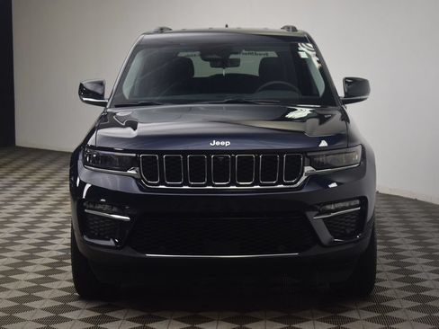 Used 2024 Jeep Grand Cherokee Limited w/ Luxury Tech Group II AWD/4WD image 21