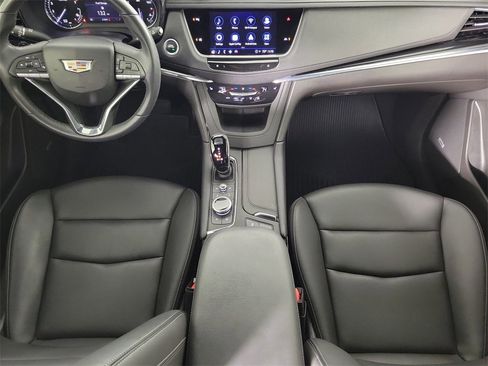 Certified 2023 Cadillac XT6 Luxury image 16