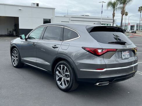 Certified 2024 Acura MDX FWD w/ Technology Package image 9