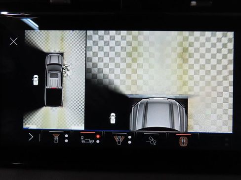 Used 2024 GMC Sierra 1500 AT4 w/ Technology Package image 19