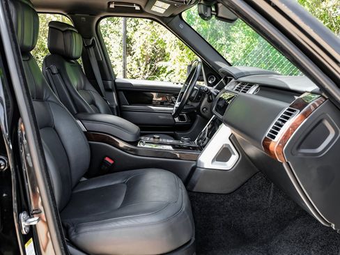 Used 2019 Land Rover Range Rover Supercharged image 41