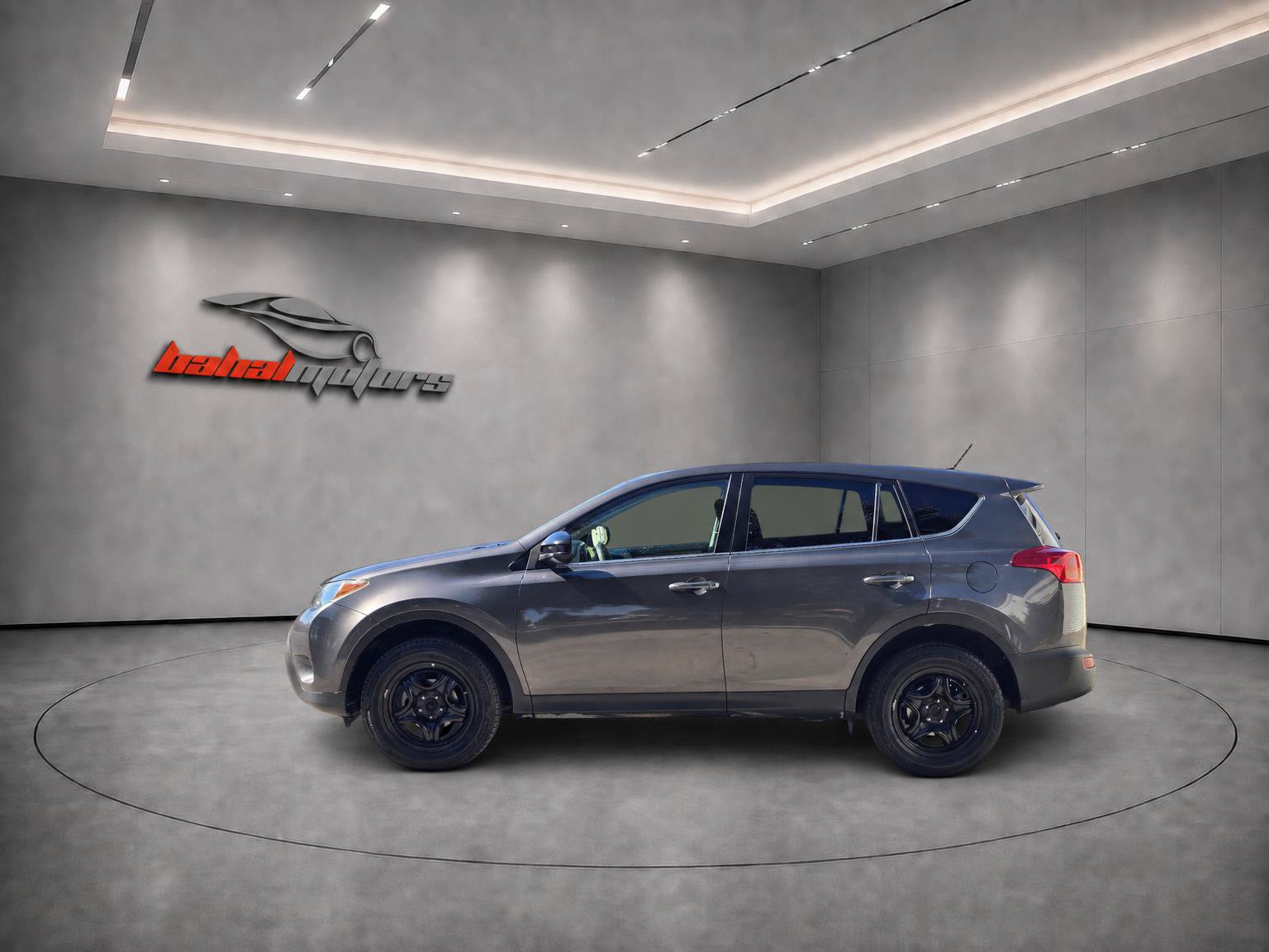 Used 2015 Toyota RAV4 LE FWD image 4