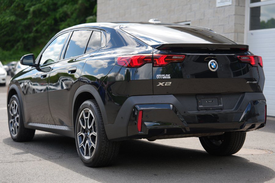 Used 2025 BMW X2 xDrive28i w/ Convenience Package AWD/4WD image 4