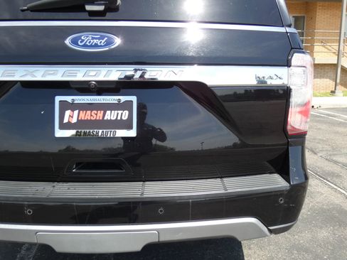 Used 2019 Ford Expedition Max Limited w/ Equipment Group 301A image 9