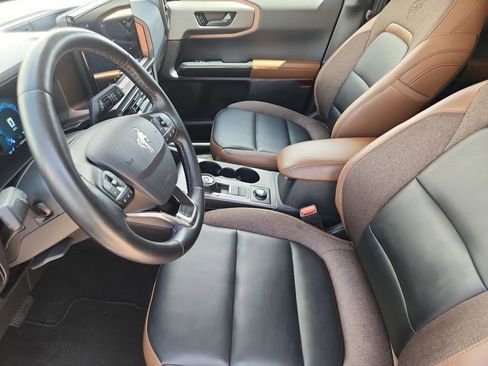 Used 2025 Ford Bronco Sport Outer Banks AWD/4WD image 9