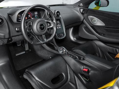Used 2019 McLaren 600LT image 40