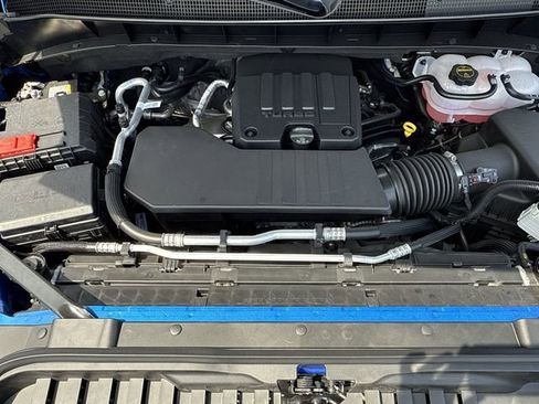 Certified 2025 Chevrolet Silverado 1500 Custom image 30