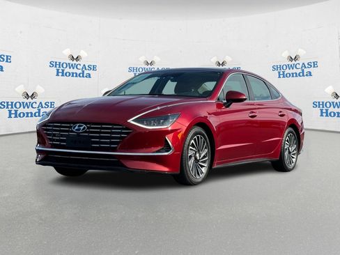 Used 2023 Hyundai Sonata Limited w/ Cargo Package image 2