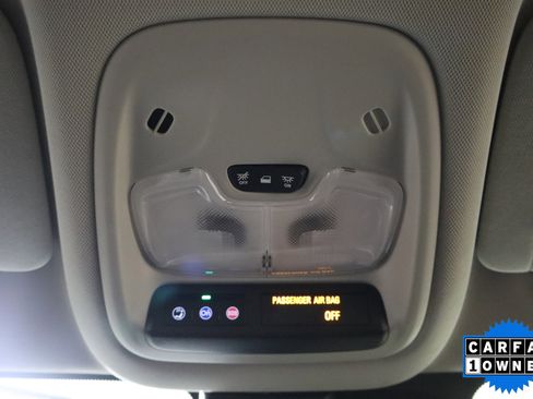 Used 2025 Chevrolet Blazer LT image 27