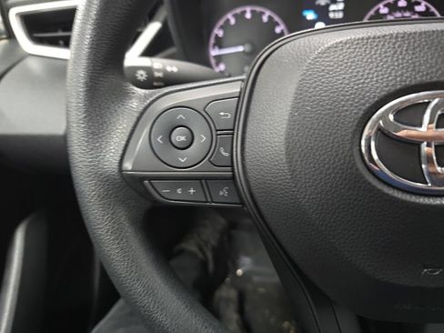 Used 2024 Toyota Corolla LE FWD image 19