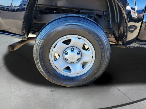 Used 2020 Toyota Tacoma SR w/ SR Convenience Package image 30