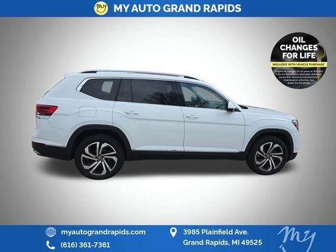 Used 2021 Volkswagen Atlas SEL Premium image 14