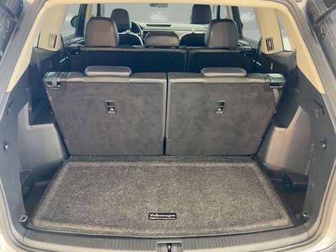 Used 2019 Volkswagen Atlas SE w/ Towing Package image 35