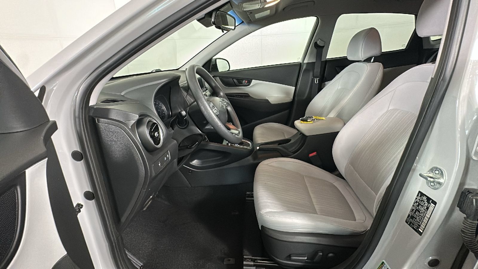 Used 2023 Hyundai Kona SEL w/ Cargo Package AWD/4WD image 13
