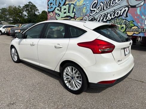 Used 2018 Ford Focus Titanium FWD image 4