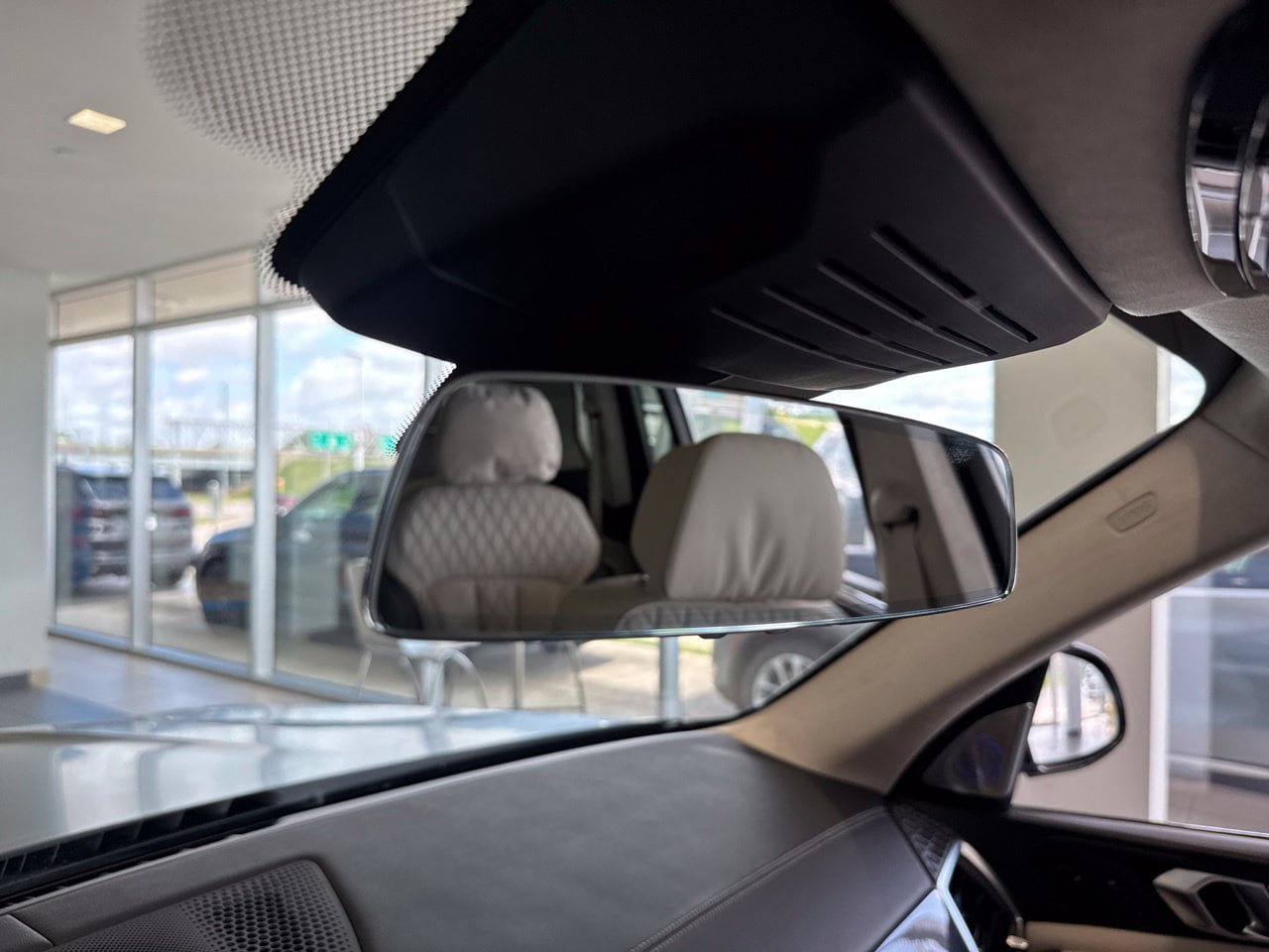 New 2027 BMW X7 M60i AWD/4WD image 39