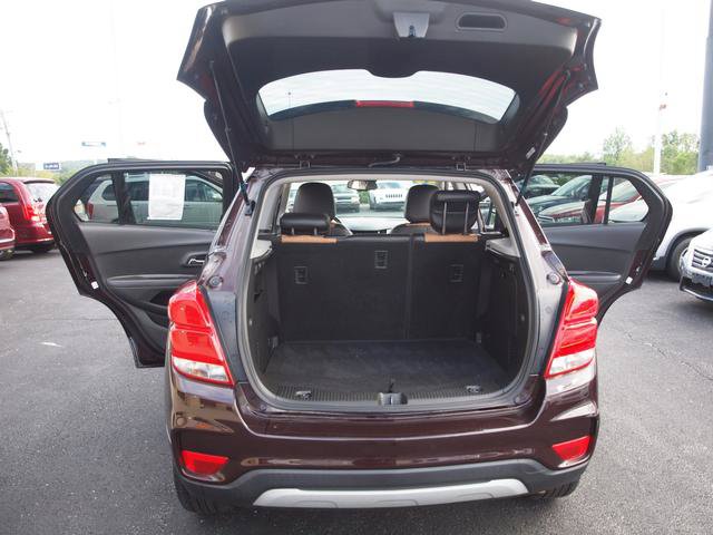 Used 2020 Chevrolet Trax LT w/ LT Convenience Package FWD image 5