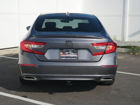 Used 2019 Honda Accord Sport image 7
