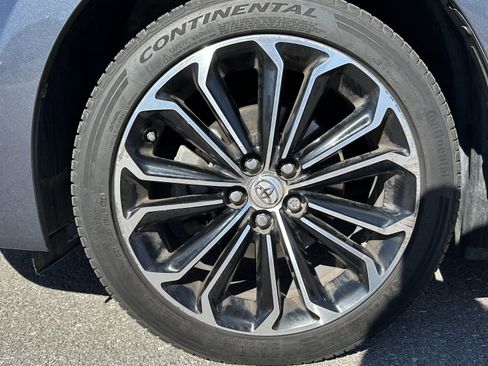 Used 2015 Toyota Corolla S Premium image 12