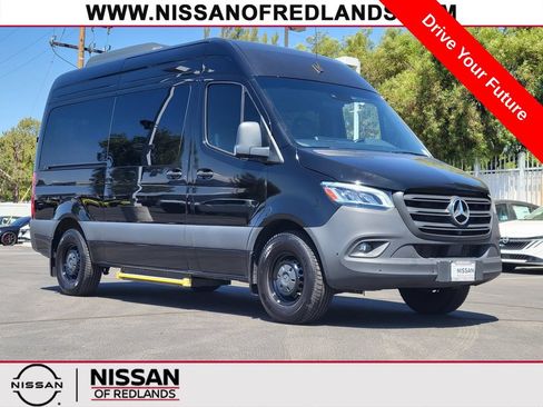 Used 2024 Mercedes-Benz Sprinter 2500 image 1