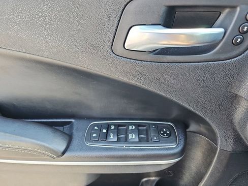 Used 2021 Dodge Charger SXT w/ Leather Interior Group RWD image 32