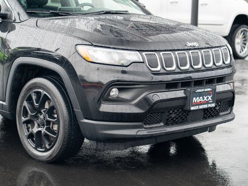 Used 2022 Jeep Compass Latitude AWD/4WD image 7