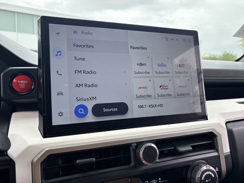 Used 2024 Toyota Tacoma TRD Off-Road image 20