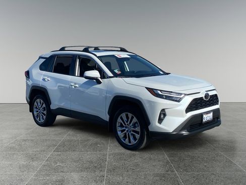 Certified 2024 Toyota RAV4 XLE Premium image 7