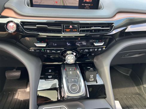 Used 2022 Acura MDX SH-AWD w/ Technology Package image 20