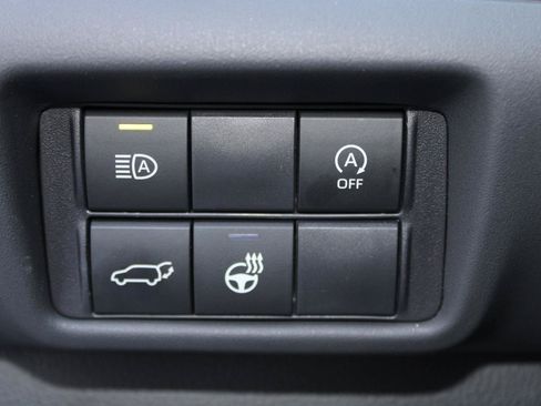 Used 2023 Toyota Highlander Limited FWD image 18
