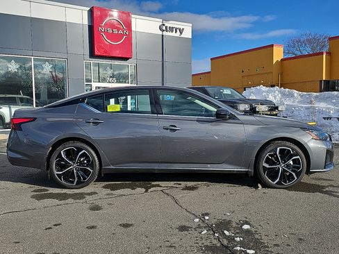 Certified 2025 Nissan Altima 2.5 SR w/ SR Premium Package AWD/4WD image 8