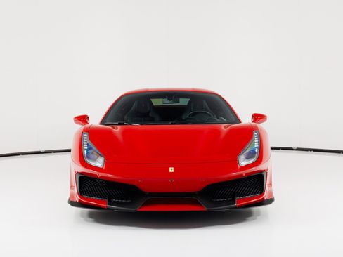 Used 2019 Ferrari 488 Pista image 8