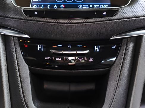 Used 2022 Cadillac XT5 Premium Luxury w/ LPO, Floor Liner Package image 15