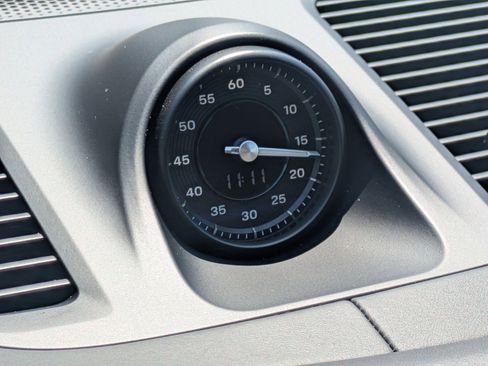 New 2025 Porsche Cayenne E-Hybrid image 21