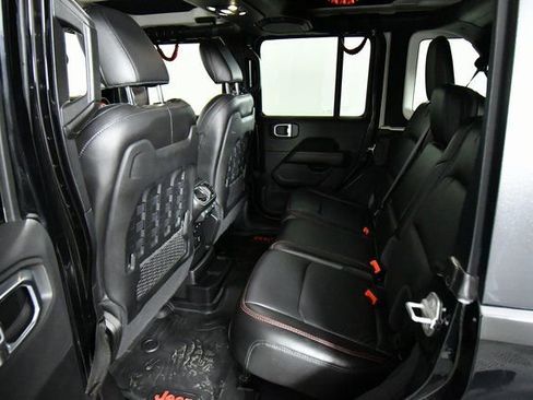 Used 2021 Jeep Wrangler Unlimited Rubicon image 24