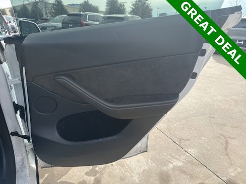 Used 2023 Tesla Model Y Long Range image 14