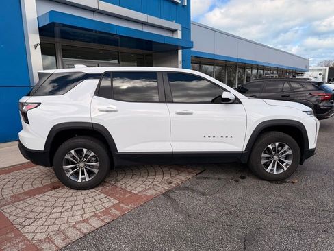 Used 2026 Chevrolet Equinox LT w/ LPO, Floor Liner Package image 9