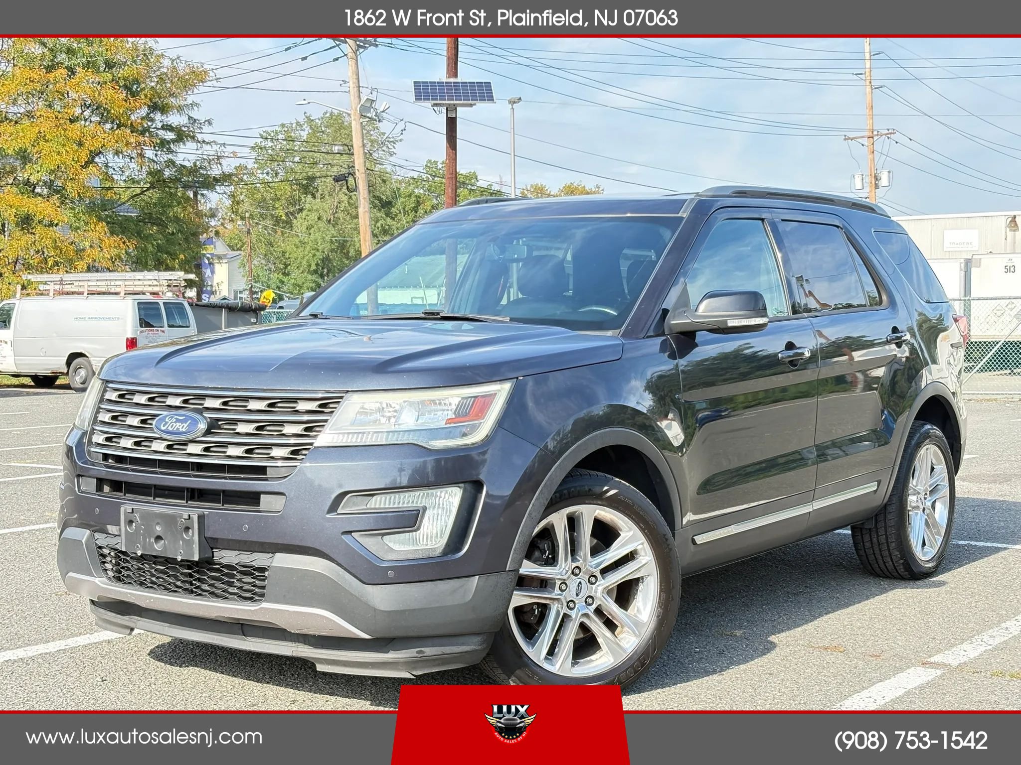 Used 2017 Ford Explorer XLT w/ Equipment Group 202A AWD/4WD image 1